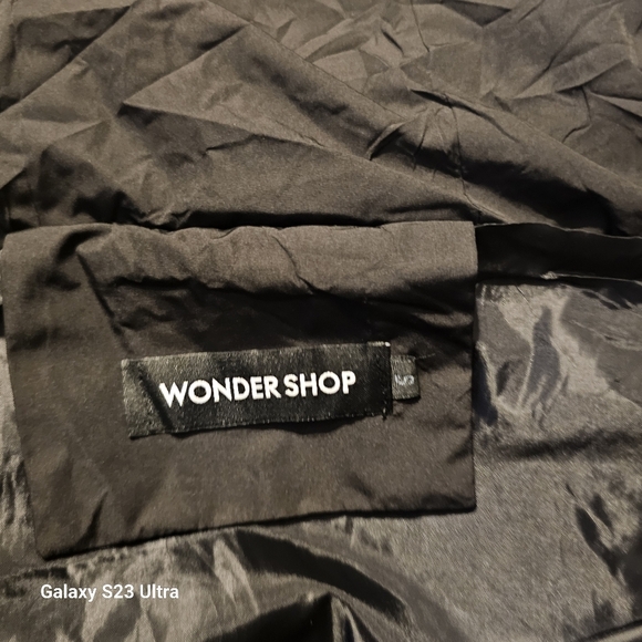 NWT Extra light black Puffer Jacket - Picture 4 of 16